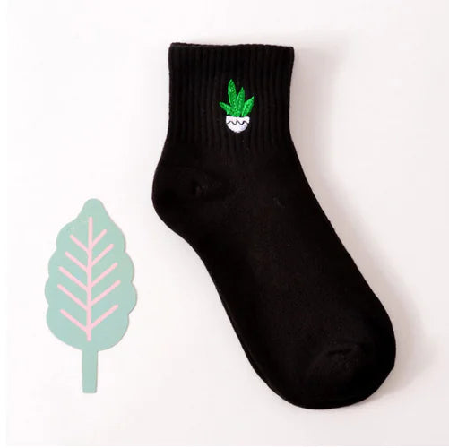 Creative Couple Socks with Cartoon Embroidery (Cotton)